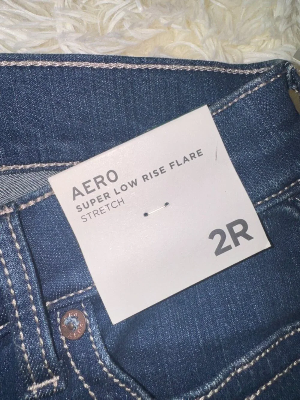 Aeropostale Low-Rise Dark Wash Flare Jeans Size 2R NWT
